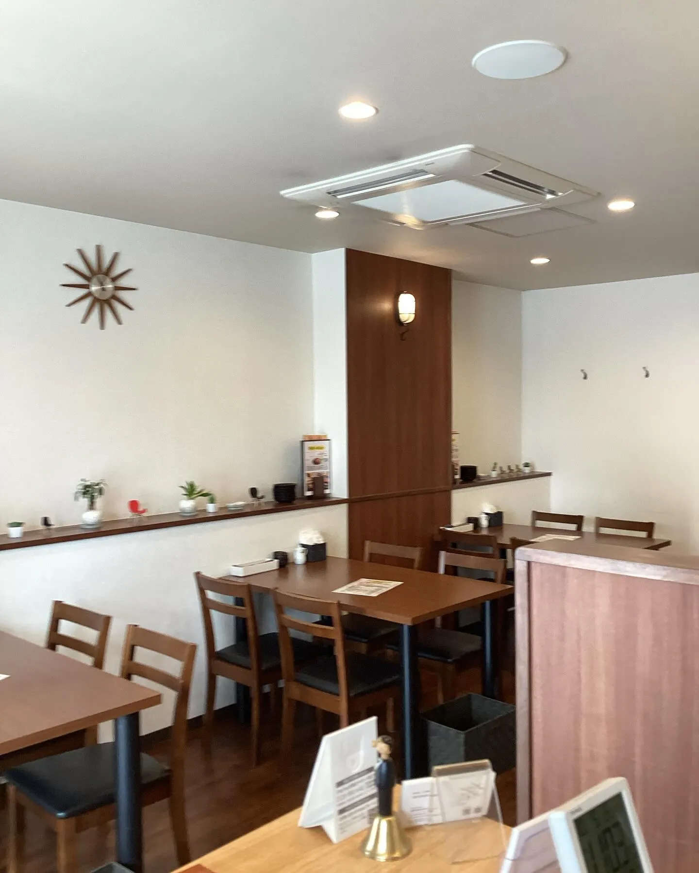 今週の週替わりランチは、『鶏肉と青菜のあんかけ汁麺』