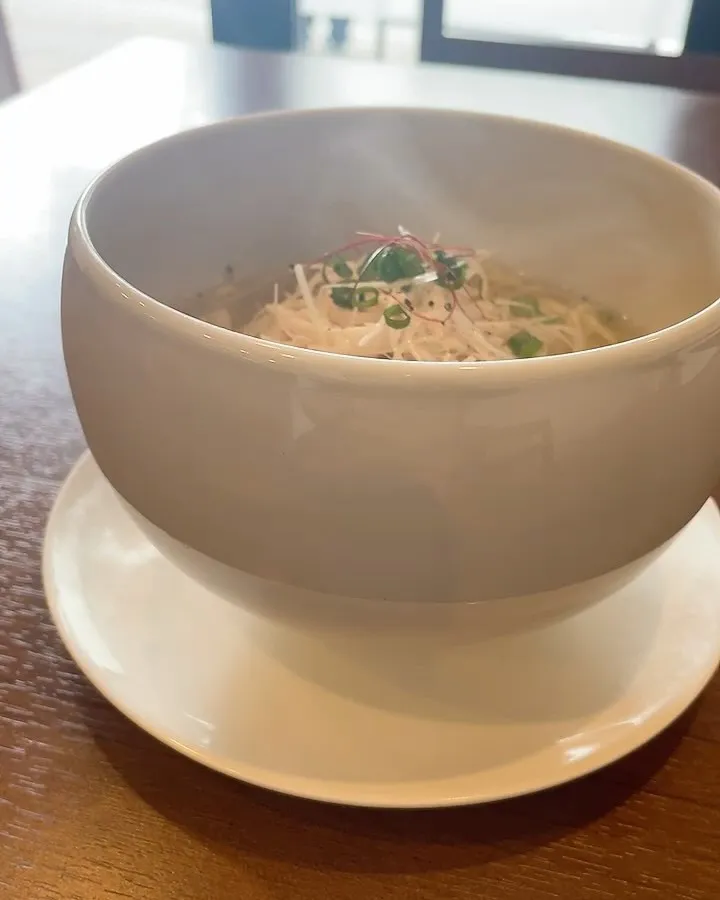 あっさり！葱と蒸し鶏の細切り汁麺